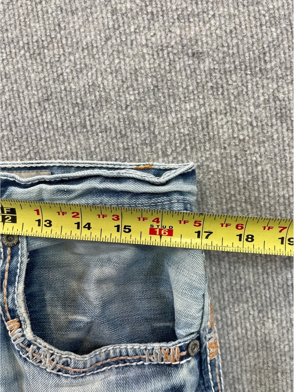 BKE Jake Mens Jeans Size 32R Light Wash Distressed Straight Leg Denim